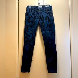 🔥3 for $15 Sale -EUC- Old Navy Rockstar jeans